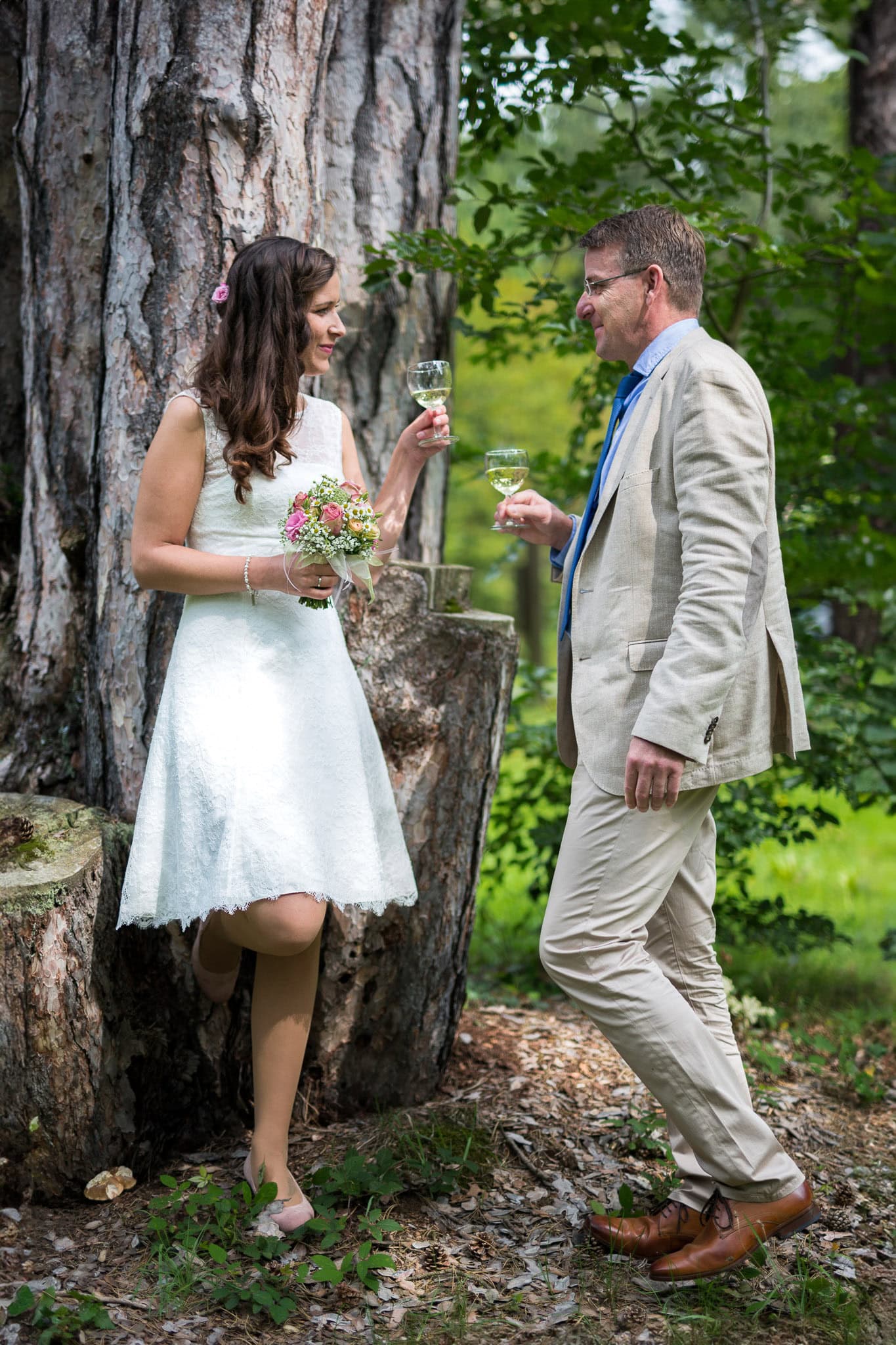 Darmstadt-Forest-Classic-Style-Summer-Wedding-10.jpg