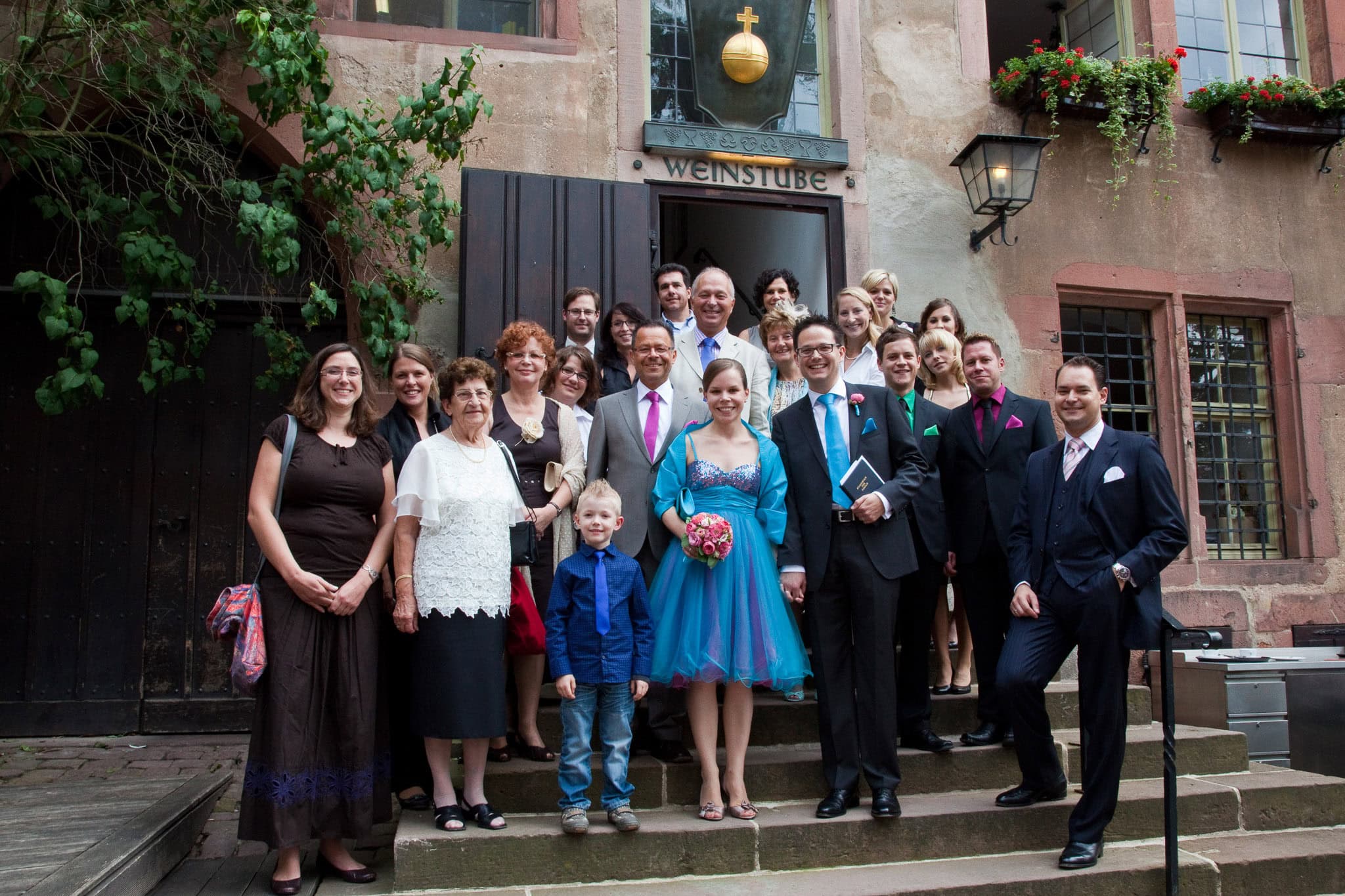 _landscape/Heidelberg-Castle-Alternative-Style-Summer-Wedding-03.jpg