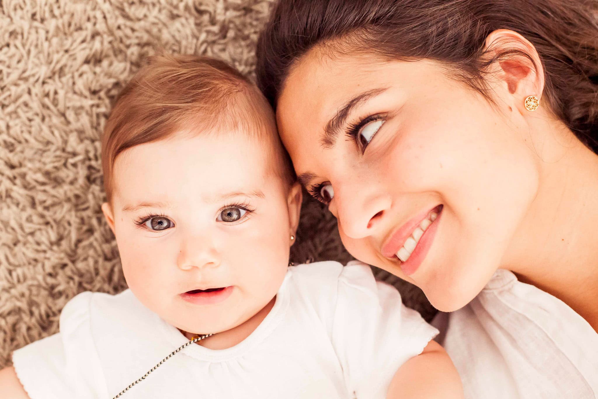 _landscape/Traunstein-Family-Portrait-Mother-Baby-Home-05.jpg