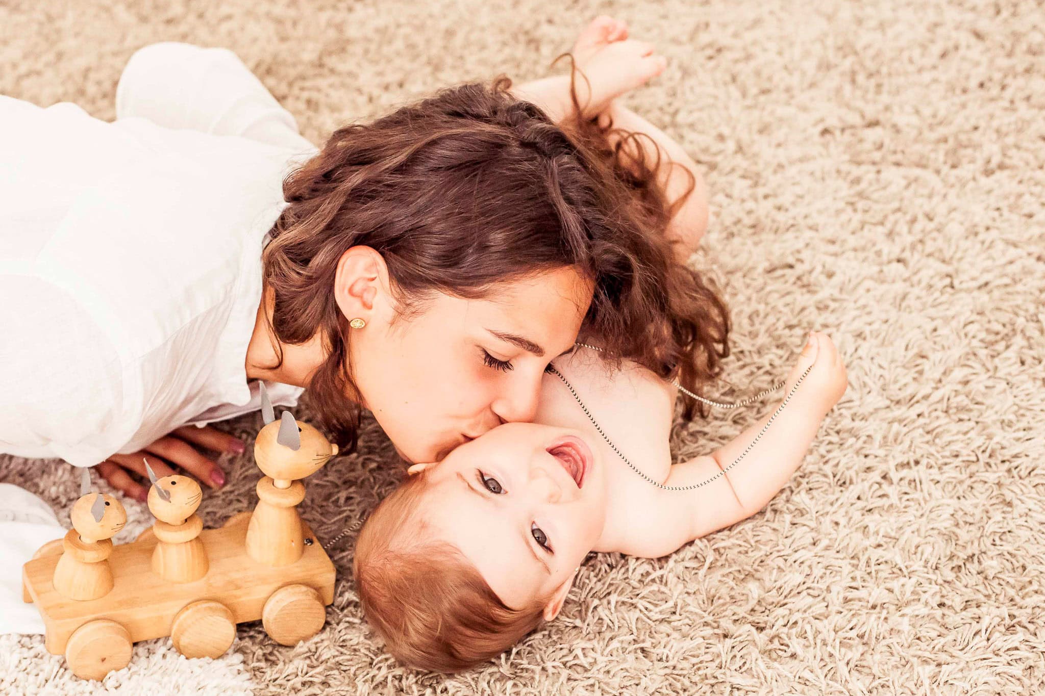 _landscape/Traunstein-Family-Portrait-Mother-Baby-Home-06.jpg