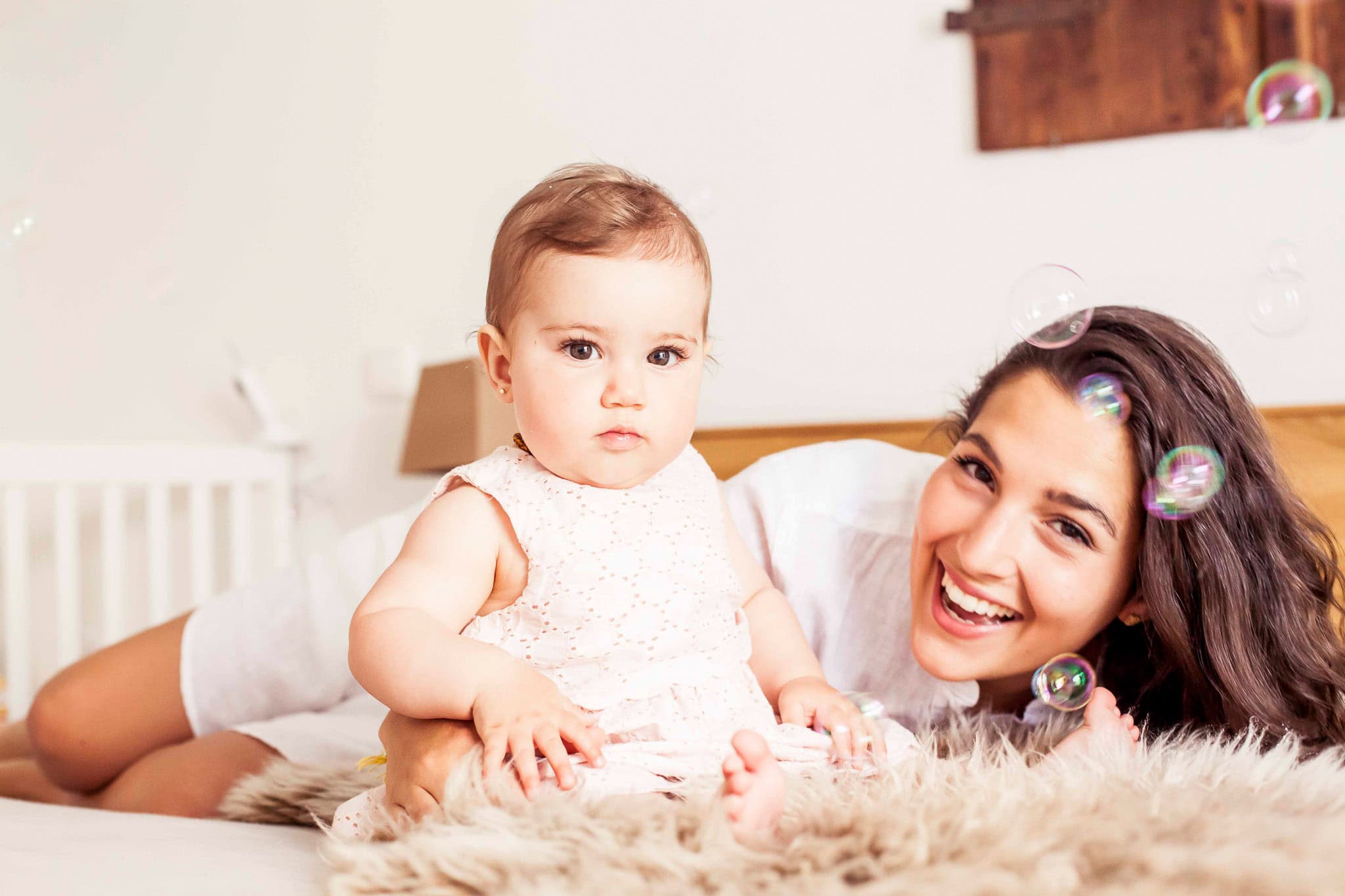 _landscape/Traunstein-Family-Portrait-Mother-Baby-Home-10.jpg