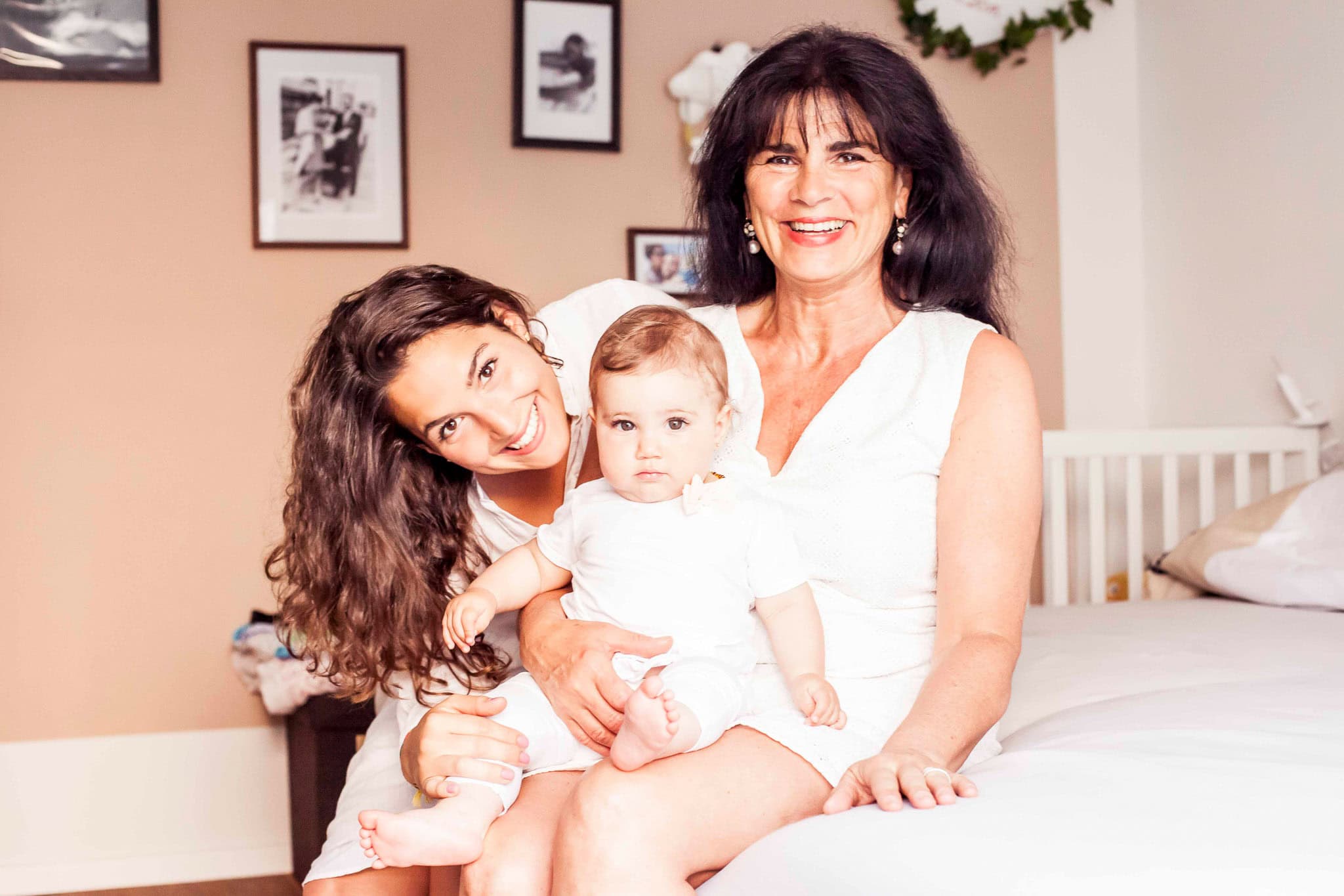 _landscape/Traunstein-Family-Portrait-Mother-Baby-Home-15.jpg