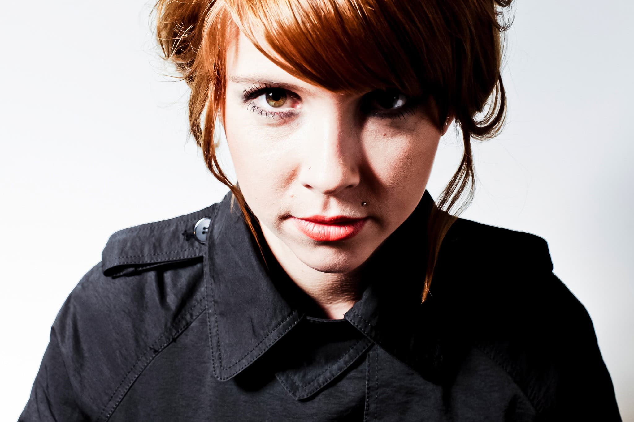 _landscape/creative-portrait-woman-face-closeup-11.jpg