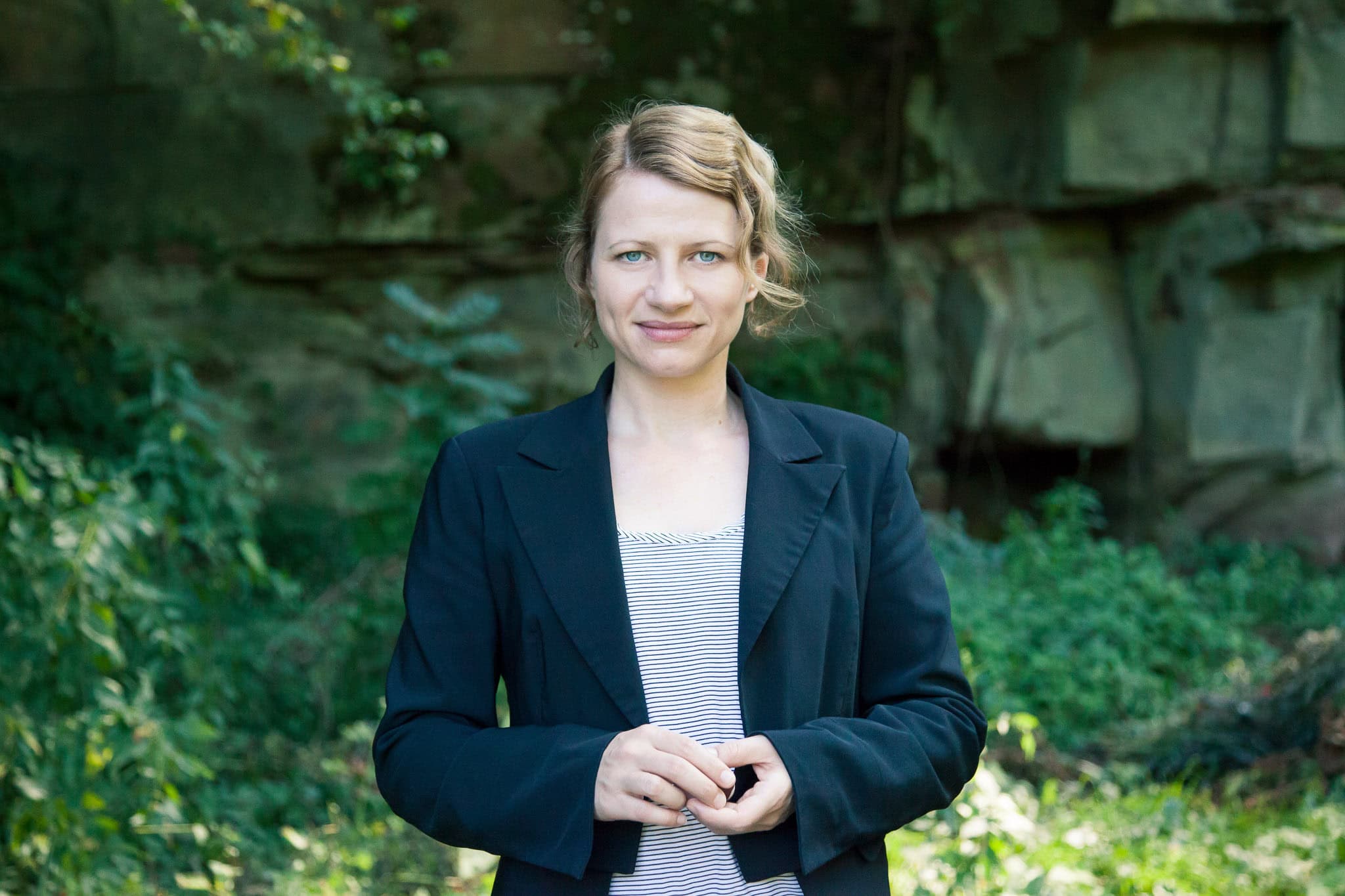_landscape/heidelberg-business-portrait-woman-nature-02.jpg