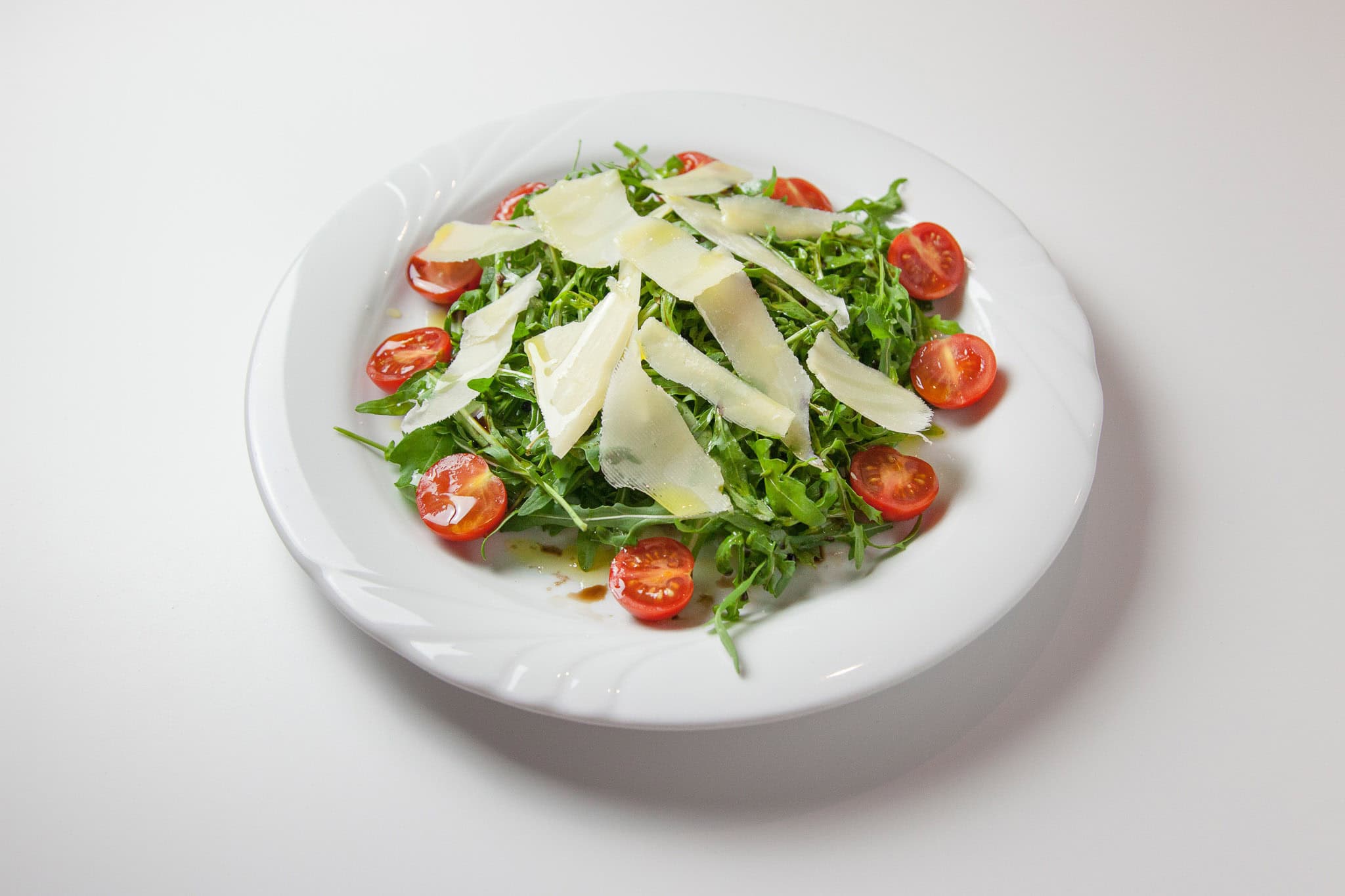 _landscape/rucola-tomato-parmesan-salad-dish-46.jpg