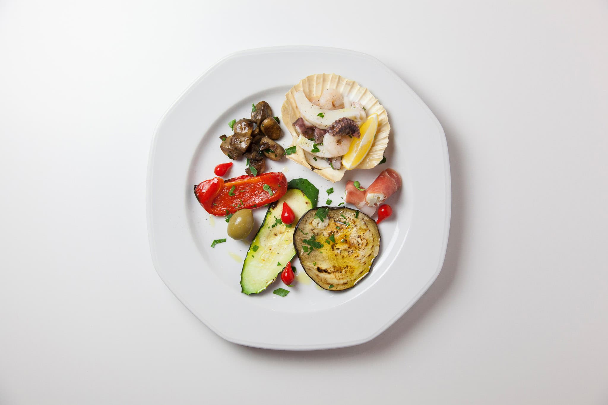 _landscape/seafood-antipasti-isolated-43.jpg