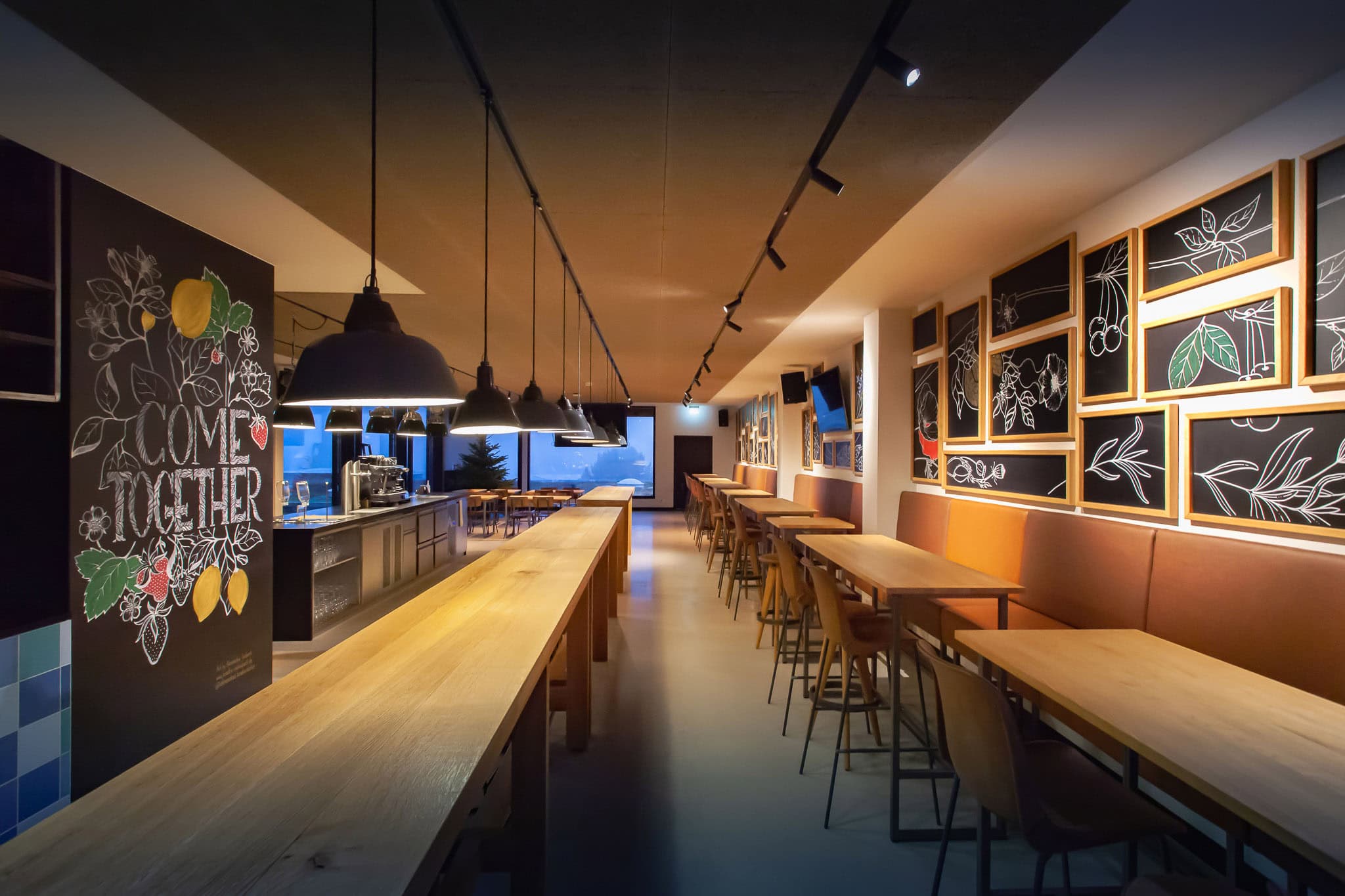 _landscape/stuttgart-restaurant-creative-wall-decoration-02.jpg