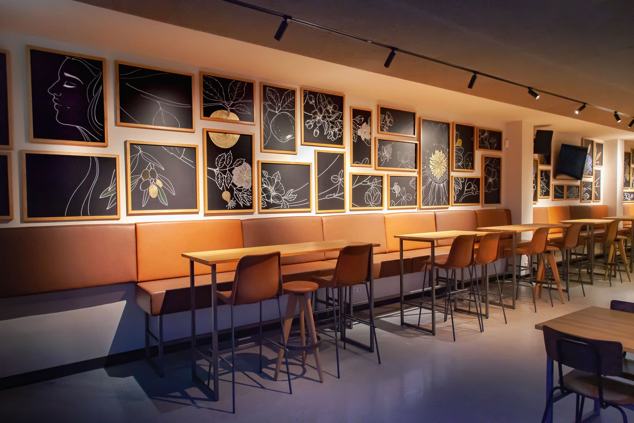 _landscape/stuttgart-restaurant-creative-wall-decoration-03.jpg