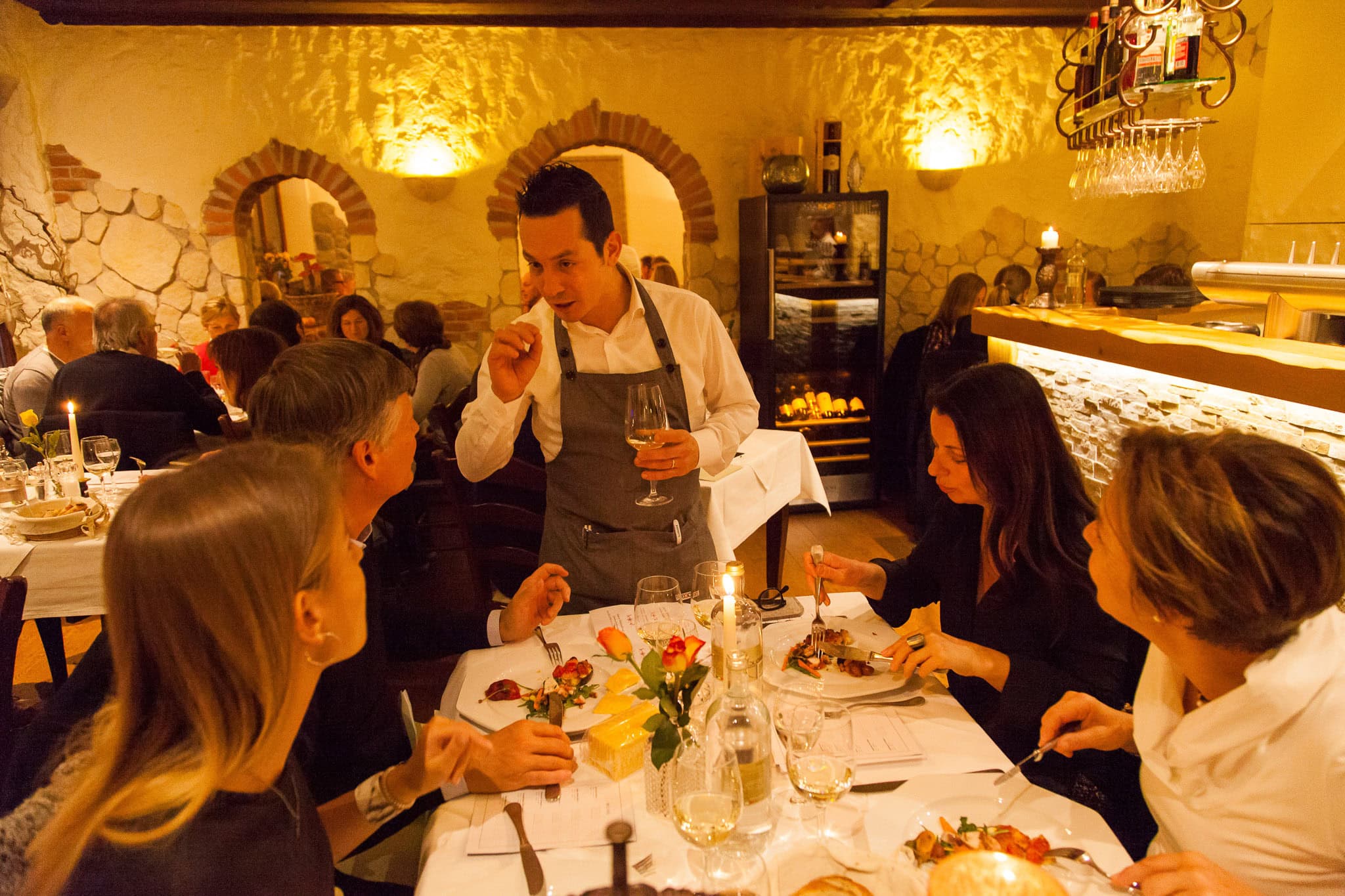 _landscape/traunstein-business-setting-italian-restaurant-18.jpg